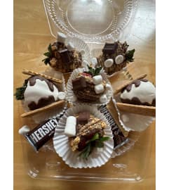 S'more Berries. An arrangement by Bee Flowers.