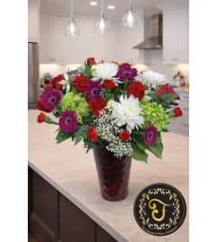 Classic Romance Bouquet by Floratechnics. An arrangement by Floratechnics.