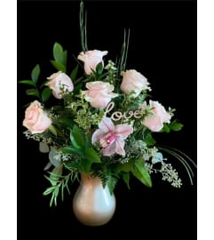 A Romance of Roses. An arrangement by Loyalist Flowers.