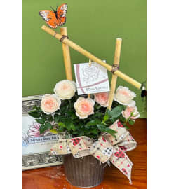 Rose Aroma. An arrangement by Sunny Day Blossoms Design Studio.