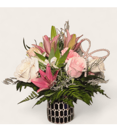 Endless Blush. An arrangement by Passiflora Creations LLC.