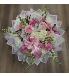 Sweet Rose Embrace. An arrangement by Vemongi Flowers.