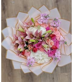 Lilies and Love Symphony. An arrangement by Vemongi Flowers. Lilies and Love Symphony. An arrangement by Vemongi Flowers.