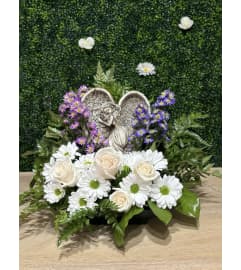 Angel Garden. An arrangement by Cincyfloralnista.