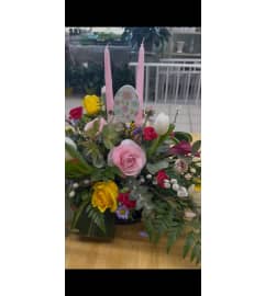 Easter Centerpiece Workshop. An arrangement by Chester Florals and Design.