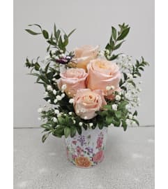 Peach Blossoms. An arrangement by Balloon Bouquets Plus. Peach Blossoms. An arrangement by Balloon Bouquets Plus.