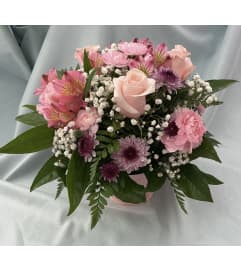 Pop of Pink. An arrangement by Roma Flowers and Gifts. Pop of Pink. An arrangement by Roma Flowers and Gifts.