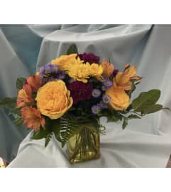 Golden Kiss. An arrangement by Roma Flowers and Gifts. Golden Kiss. An arrangement by Roma Flowers and Gifts.