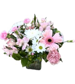 Always in my Heart. An arrangement by Hills Valley Floral. Always in my Heart. An arrangement by Hills Valley Floral.