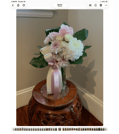 Special Mom. An arrangement by Silver Rose Emotions.