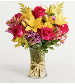 Fields of Europe Spring. An arrangement by Susana's Flowers. Fields of Europe Spring. An arrangement by Susana's Flowers.