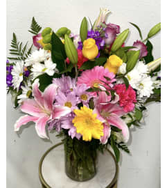 Spring Beauty. An arrangement by Flower World and Gifts.