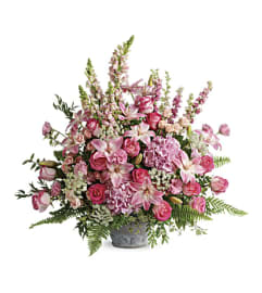 Graceful Glory Bouquet. An arrangement by Fendley Florists. Graceful Glory Bouquet. An arrangement by Fendley Florists.