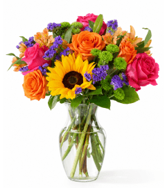 Sun-kiss Bloom. An arrangement by Cincyfloralnista. Sun-kiss Bloom. An arrangement by Cincyfloralnista.