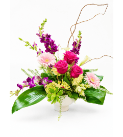 Signature Modern Vibe. An arrangement by Donato's Floral.