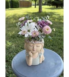 Wren. An arrangement by In Bloom.