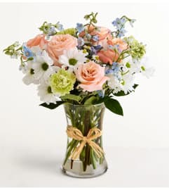 Summer Dunes Boquet. An arrangement by J.D. Ballantine's Flowers and Gifts.