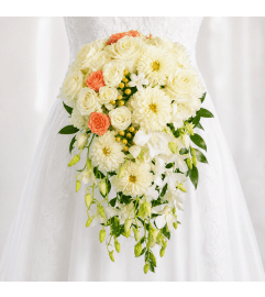 Peach and Pearl Romance. An arrangement by Floral Lady Design Studio LLC.