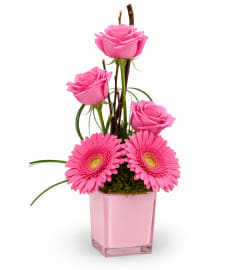 Nature's Charm. An arrangement by Balloon Bouquets Plus.