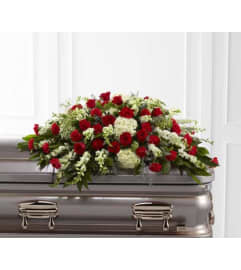 Sincerety Casket. An arrangement by Fendley Florists.