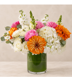 The Meet Cube. An arrangement by Bill's Flowers Arrangements.