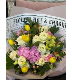 Golden Glow Bouquet. An arrangement by Berlin Flower Shop.