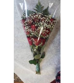 1 D.Z OF ROSES. An arrangement by Yohana's Flowers and Gifts.