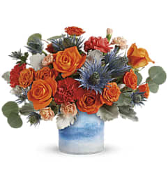Teleflora's Standout Chic Bouquet. An arrangement by GardeLina Flowers.