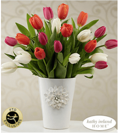 FTD® Pacific Trends™ for Kathy Ireland 2015. An arrangement by Mystic Garden Floral.
