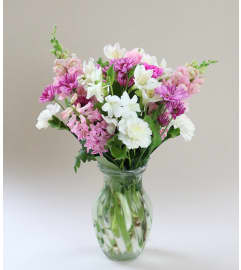 Relaxing Daydream. An arrangement by Midtown Florist.