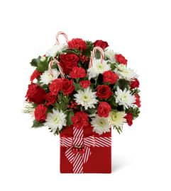 The FTD® Holiday Cheer™ Bouquet 2014. An arrangement by Flamingo Floral and Gifts.