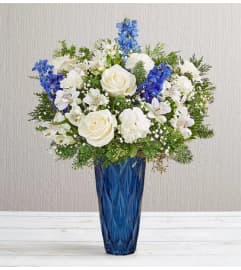 Holiday Radiance™ Bouquet. An arrangement by 1800flowers Encinitas.