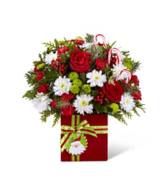 The FTD® Holiday Cheer™ Bouquet 2016. An arrangement by Flamingo Floral and Gifts.