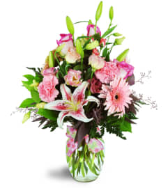 Daisy Day Blush™. An arrangement by The Butterfly Florist.