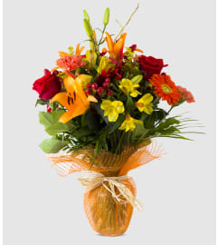 Fall Breeze. An arrangement by Athena Flowers.
