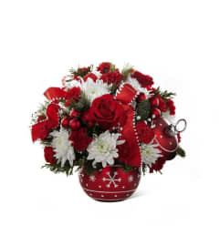 The FTD® Season's Greetings™ Bouquet 2016. An arrangement by Flamingo Floral and Gifts.
