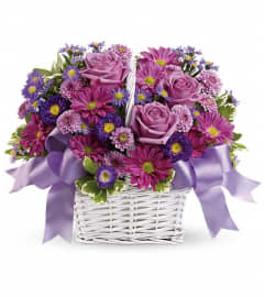 Daisy Daydreams. An arrangement by Julia Flowers.