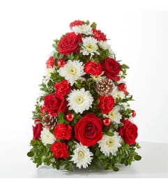 Let It Snow Tree. An arrangement by Honie Rose Design.