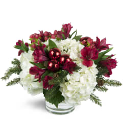 Very Merry Bouquet™. An arrangement by Hialeah Flowers.