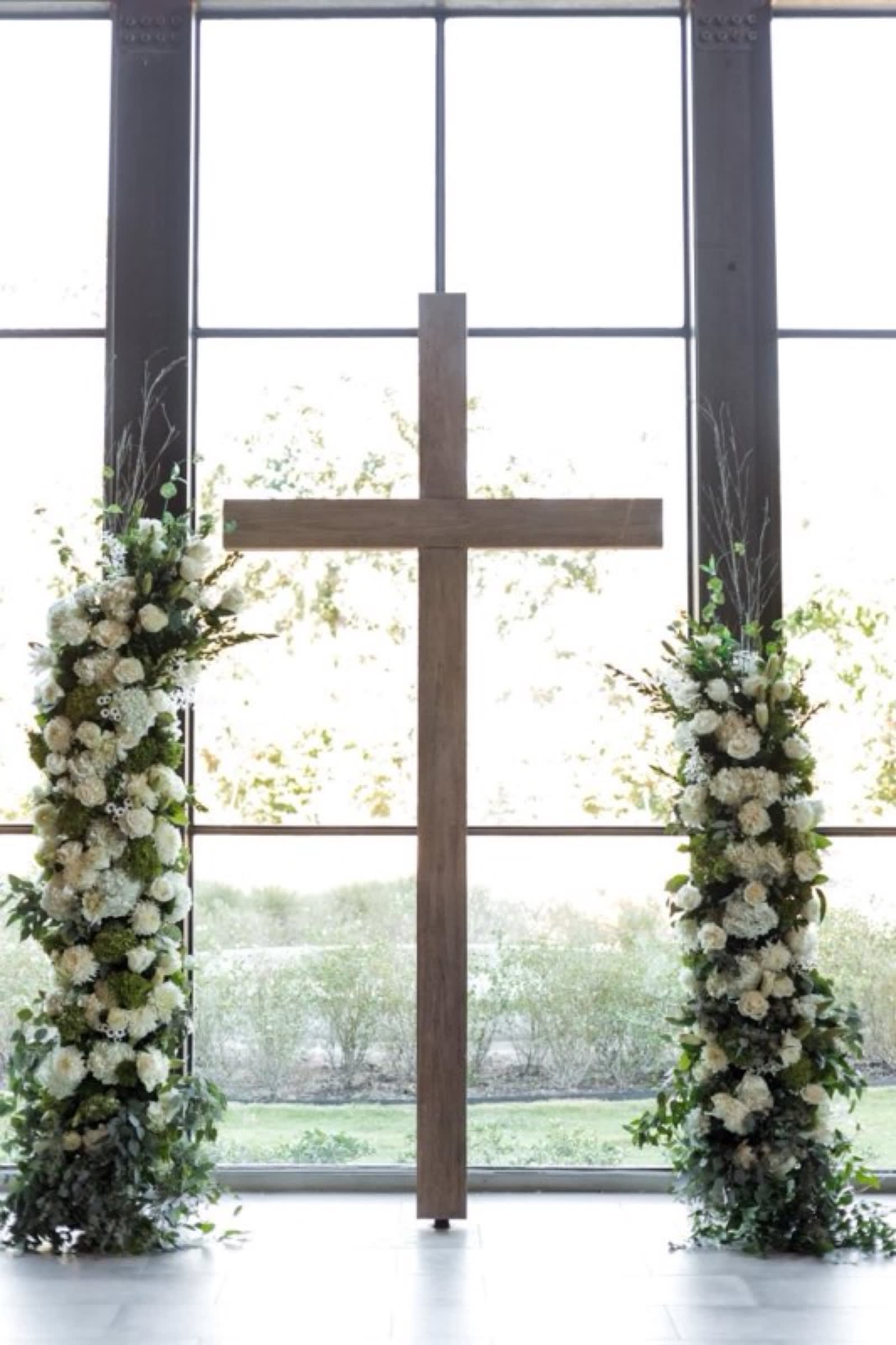 Wedding flowers by Sicola's Florist