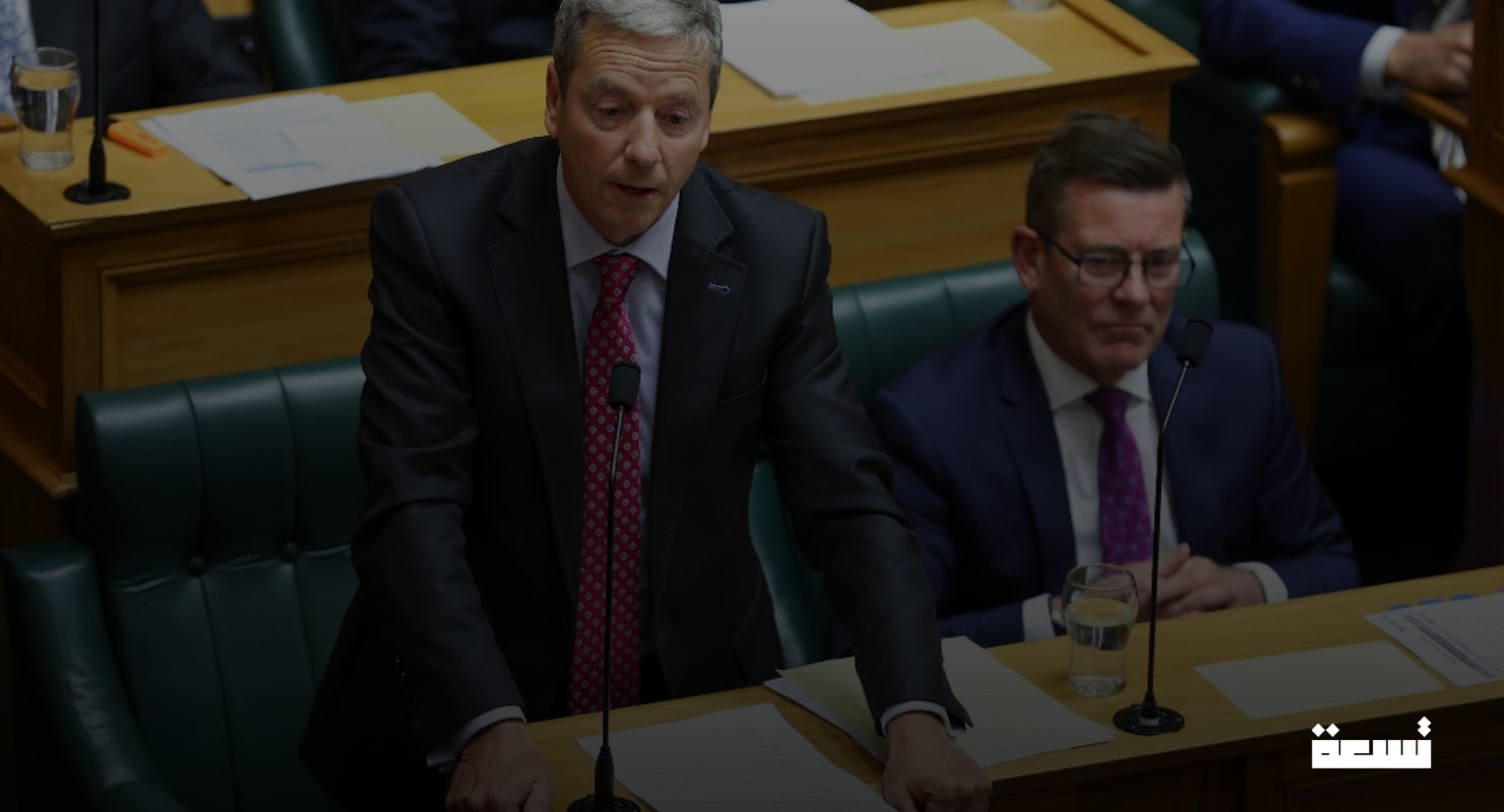 Un geste du bras conduit à la démission d'un ministre de son poste.