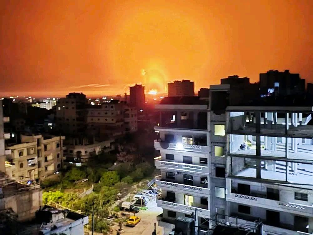 Latakia unter Beschuss: Explosionen erschüttern die Stadt, und ihr Ursprung ist das Meer!