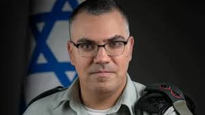 Israelische Luftangriffe auf den südlichen Vorort von Beirut zum ersten Mal nach dem Waffenstillstand.