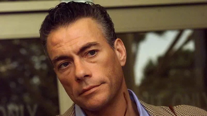 Scandale "hollywoodien" : "Van Damme" accusé de harcèlement envers 5 Roumaines.