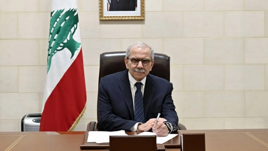 The Lebanese Prime Minister announces an upcoming visit to Damascus.