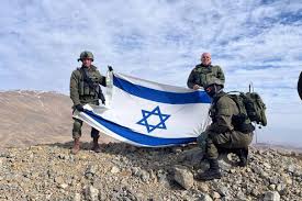 El ejército israelí suspende las excursiones turísticas cerca de la frontera siria.
