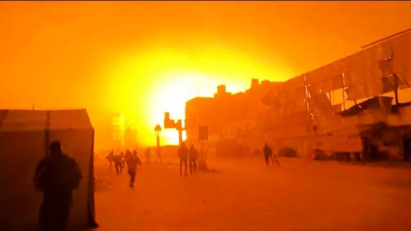 Bombardement d'un hôpital à Gaza et escalade de la violence : l'attaque de Netanyahou contre Macron attise les tensions.