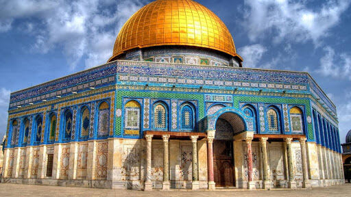 El Ministerio de Relaciones Exteriores de Palestina advierte: llamamientos peligrosos para explotar la Mezquita de Al-Aqsa y construir el Templo.