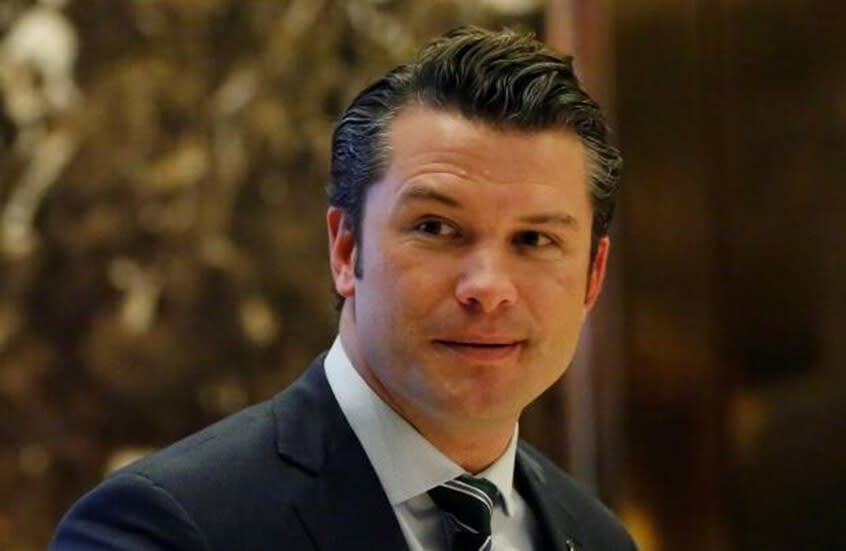 Le ministre américain de la Défense est accusé de divulguer des informations secrètes sur les frappes au Yémen via l'application "Signal".