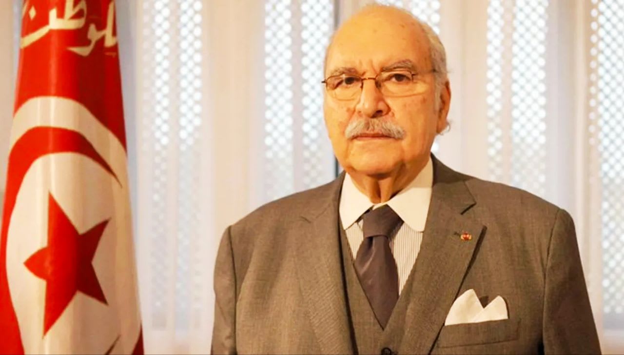 Décès de Fouad Mebazaa : l'ancien président tunisien par intérim décède à l'âge de 91 ans.